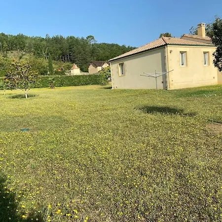 Holiday home 6 Pers, Piscine Chauffee Pres De Sarlat *